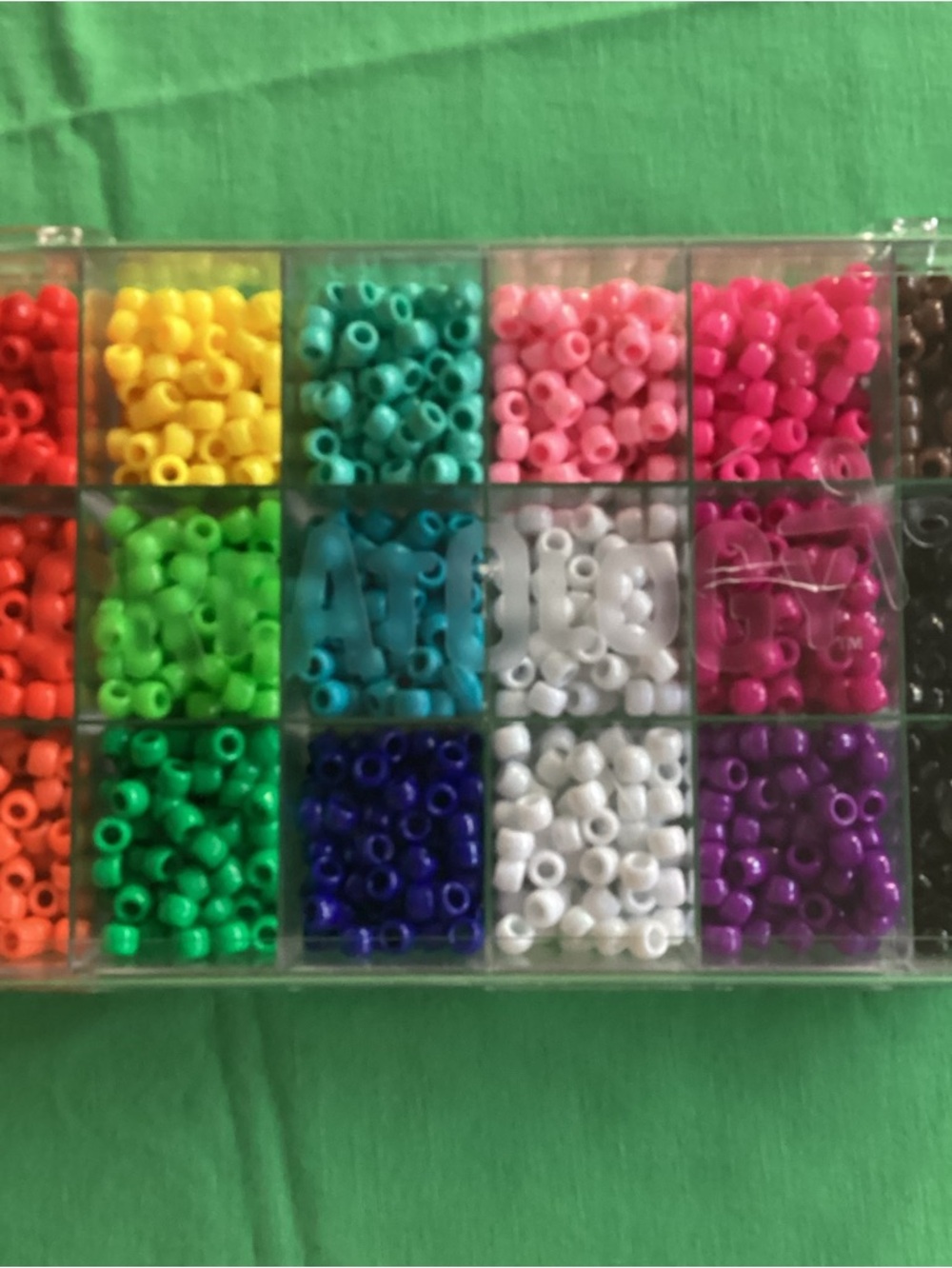 Creatology Multi-Color Bead Collection in Divided Storage Case